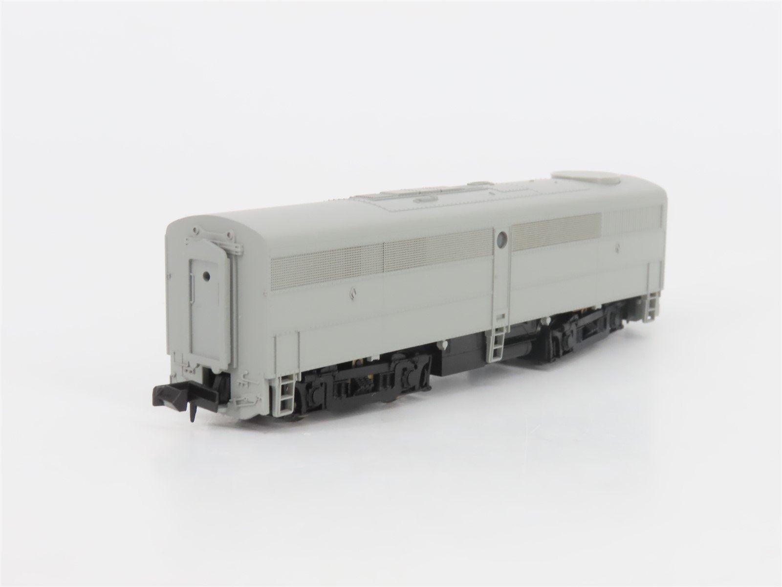 N Scale Life-Like 7431 Undecorated FA1/FB1 Diesel Locomotive Set