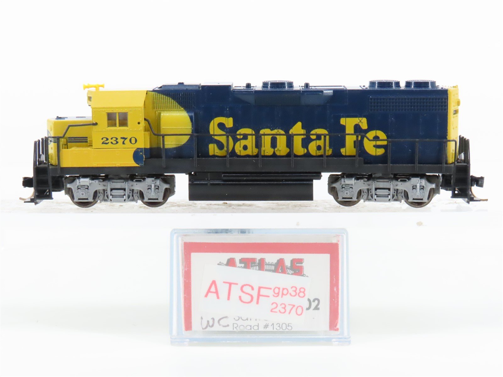 N Scale Atlas ATSF Santa Fe GP38 Diesel Locomotive #2370