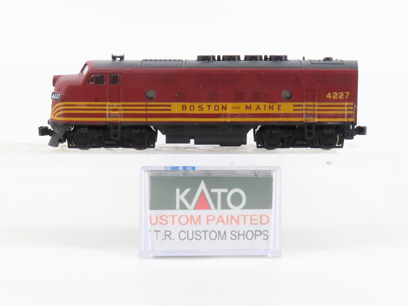 N Scale KATO B&M Boston & Maine F7A Diesel Locomotive #4227 CUSTOM