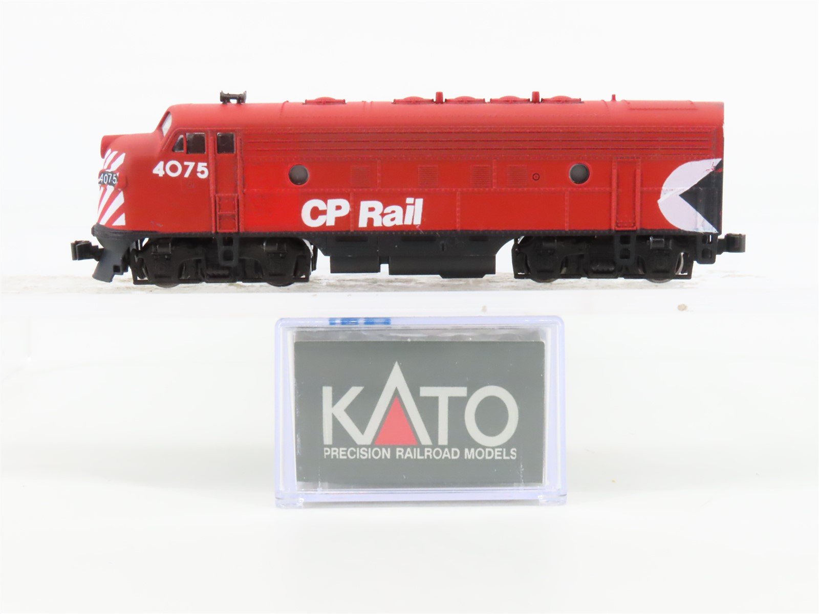 N Scale KATO CP Rail Canadian Pacific F7A Diesel Locomotive #4075 Custom
