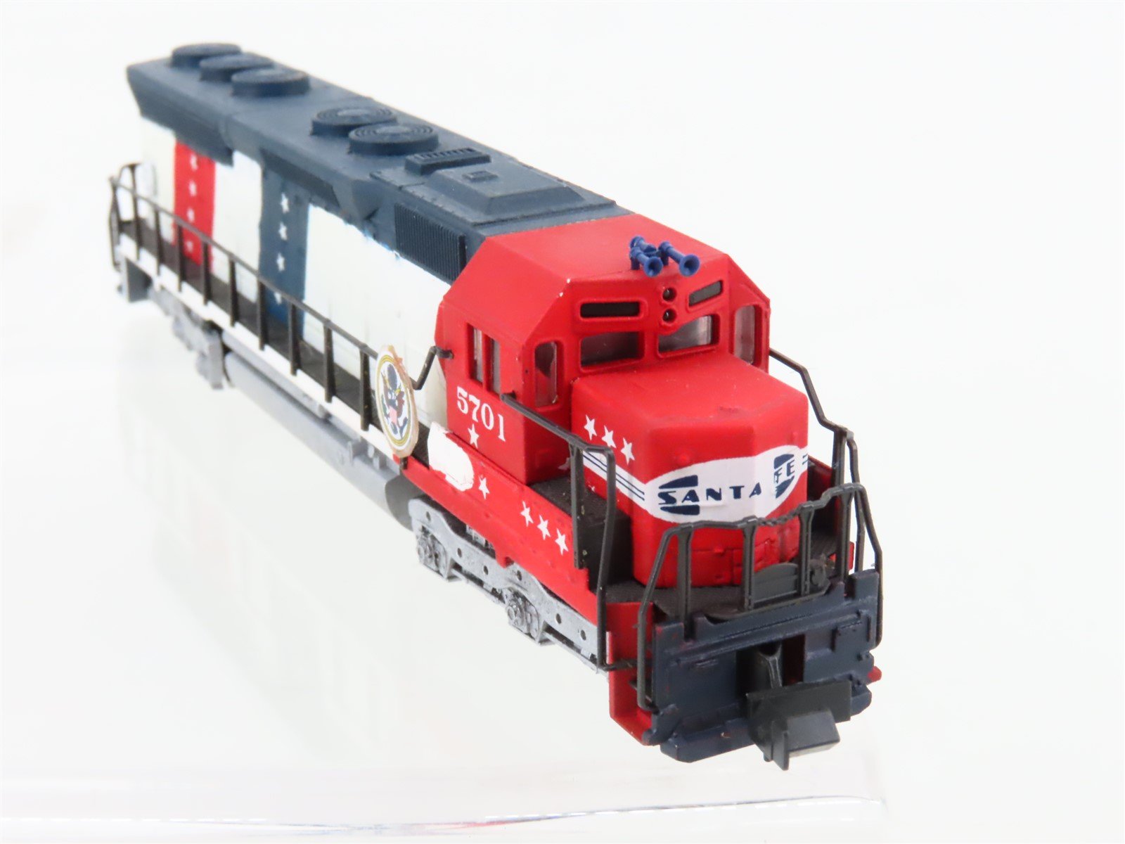 N Scale KATO ATSF Santa Fe (Stars & Stripes) SD45 Diesel Locomotive #5701 CUSTOM