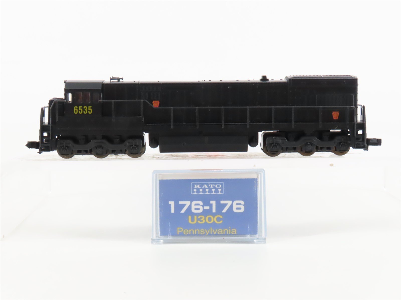 N Scale KATO 176-176 PRR Pennsylvania U30C Diesel Locomotive #6535
