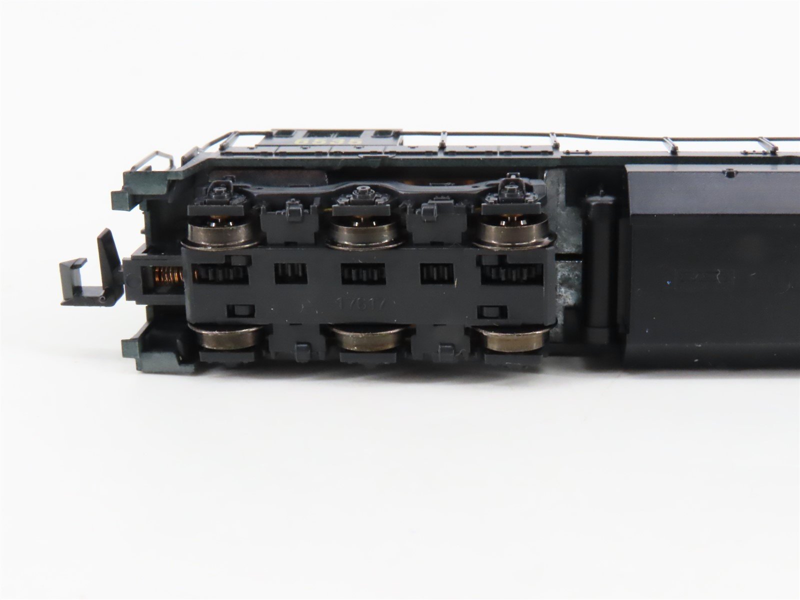 N Scale KATO 176-176 PRR Pennsylvania U30C Diesel Locomotive #6535