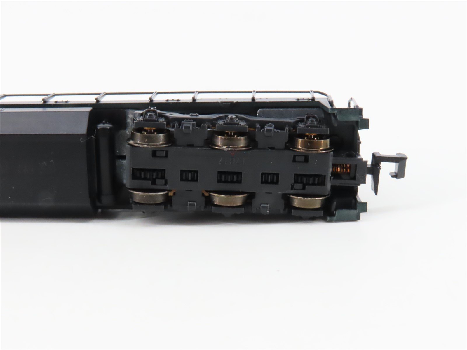 N Scale KATO 176-176 PRR Pennsylvania U30C Diesel Locomotive #6535