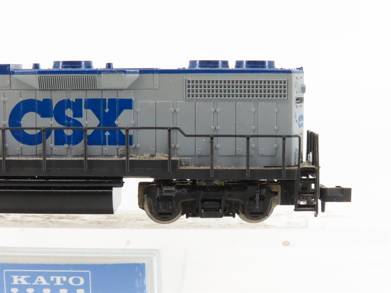 N Scale KATO 176-013 CSX Railroad GP38/GP38-2 Diesel Locomotive #6019