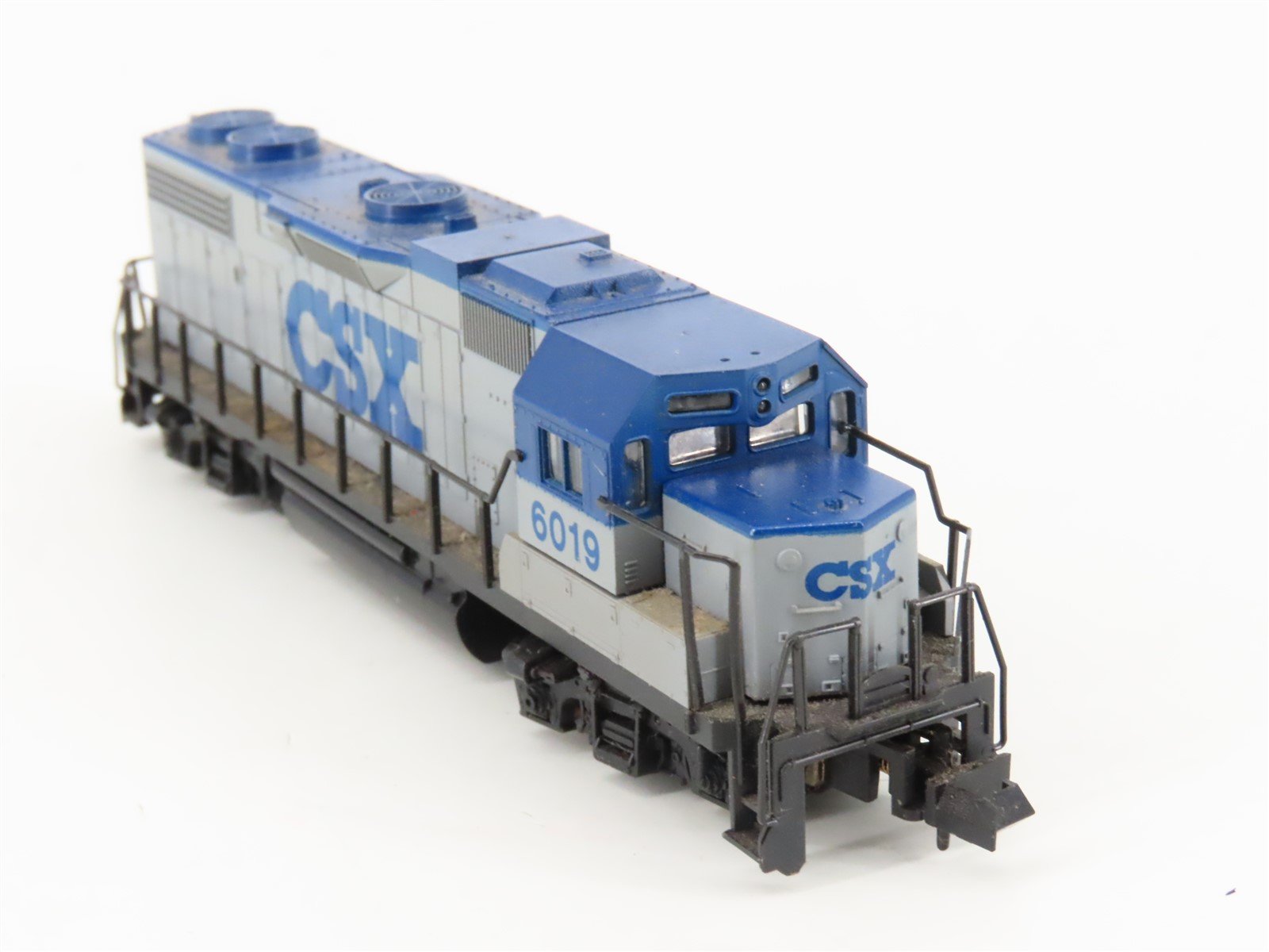 N Scale KATO 176-013 CSX Railroad GP38/GP38-2 Diesel Locomotive #6019