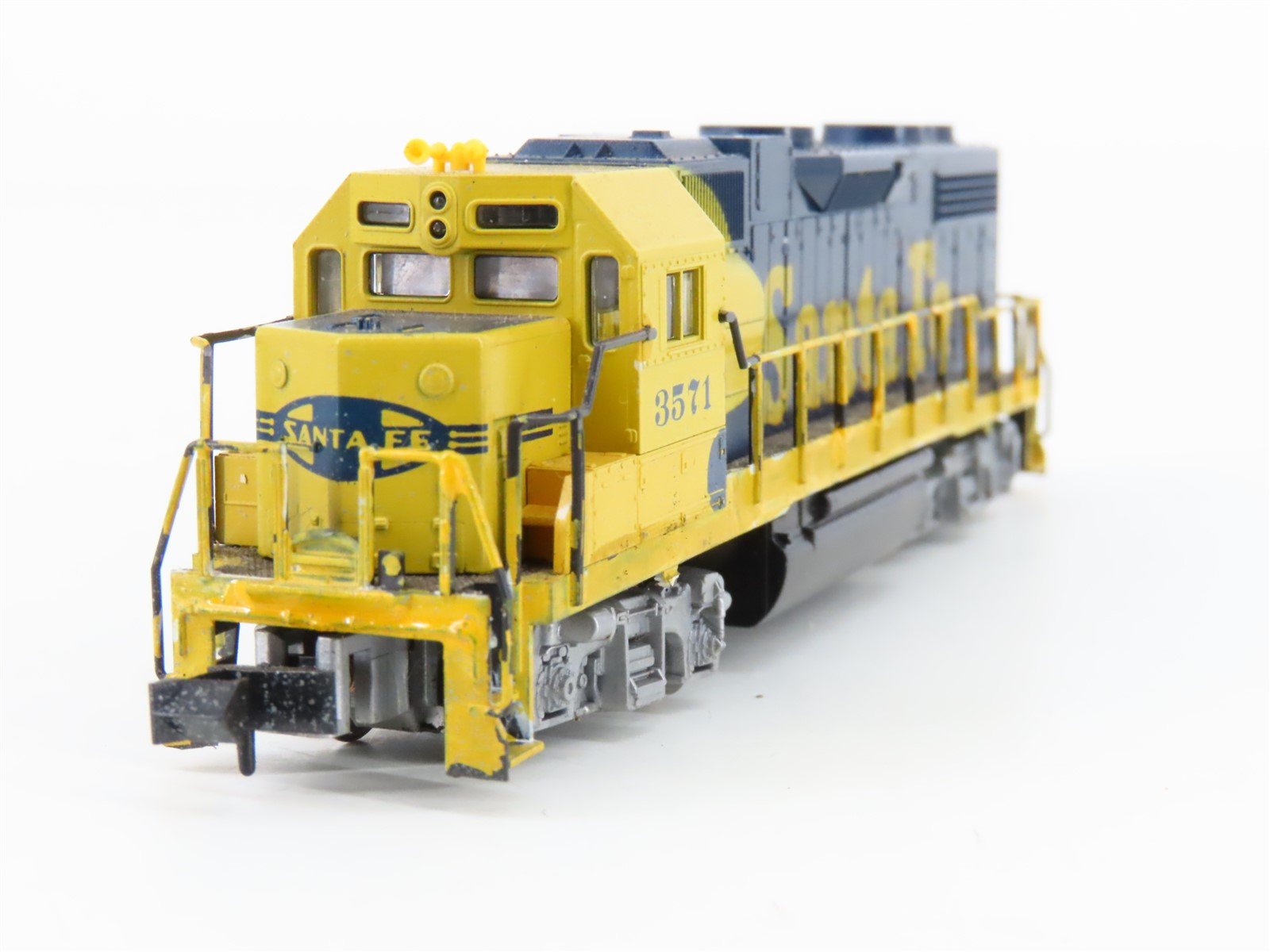N Scale KATO 176-014 ATSF Santa Fe GP38/GP38-2 Diesel Locomotive #3571