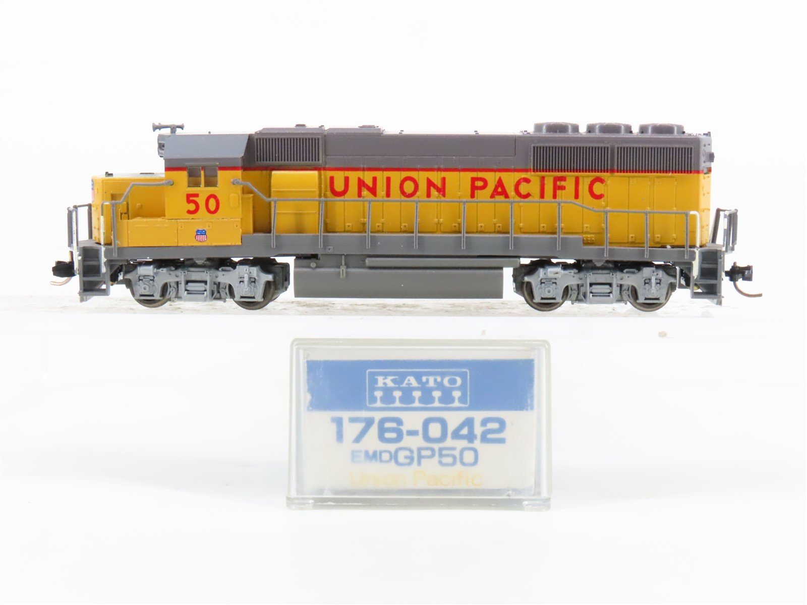 N Scale KATO 176-042 UP Union Pacific GP50 Diesel Locomotive #50