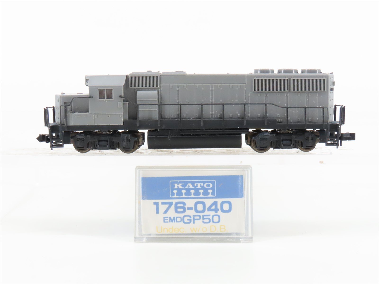 N Scale KATO 176-040 Undecorated GP50 Diesel Locomotive