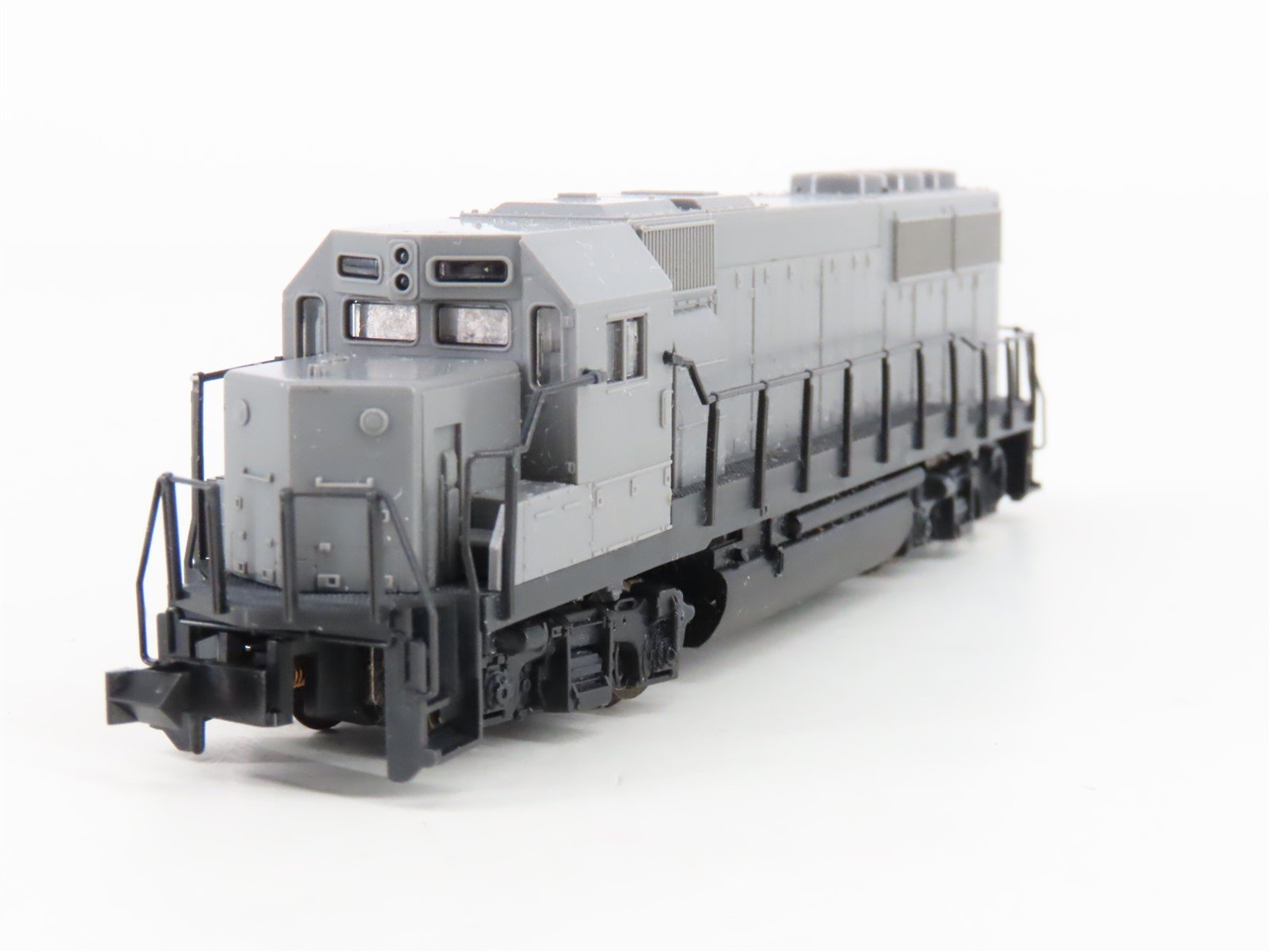 N Scale KATO 176-040 Undecorated GP50 Diesel Locomotive