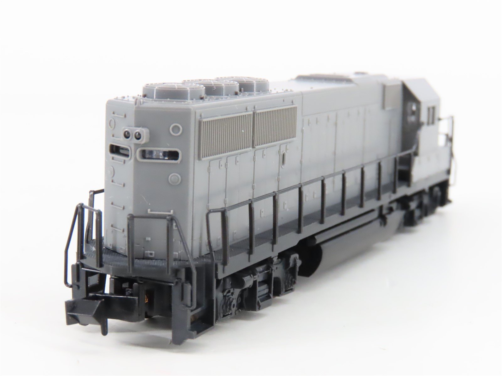 N Scale KATO 176-040 Undecorated GP50 Diesel Locomotive