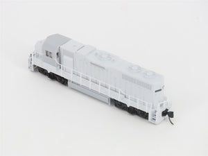 N Atlas Master Silver 40002738 Undecorated EMD GP38 Low Nose Diesel - DCC Ready