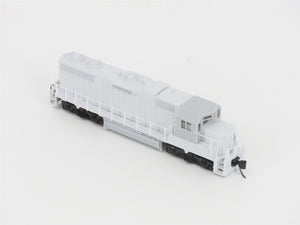 N Atlas Master Silver 40002738 Undecorated EMD GP38 Low Nose Diesel - DCC Ready