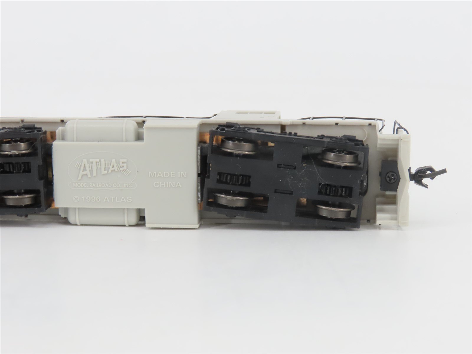 N Scale Atlas Master 40004620 Undecorated ALCO RS-2 Diesel Locomotive w/ DCC