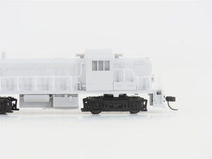 N Scale Atlas Classic Silver 40005474 Undecorated ALCO RS-3 Diesel - DCC Ready