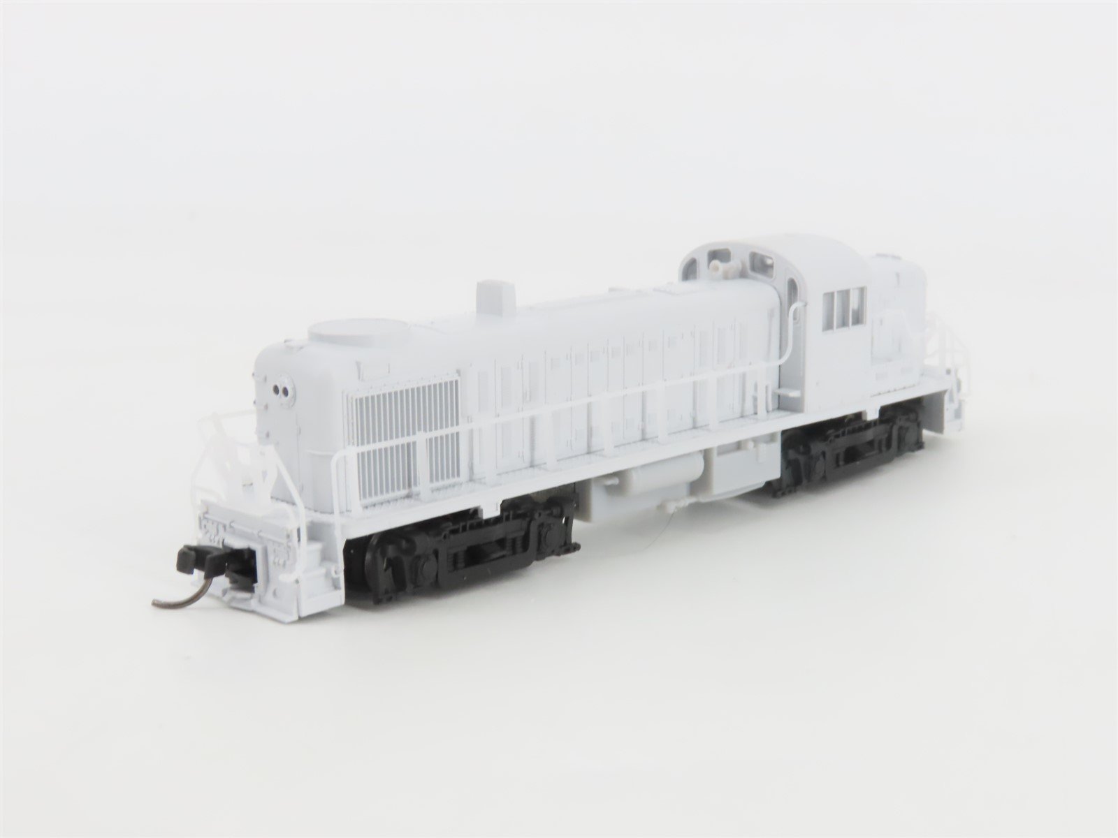 N Scale Atlas Classic Silver 40005474 Undecorated ALCO RS-3 Diesel - DCC Ready