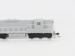 N Scale Atlas Master Silver 40005301 Undecorated EMD SD7 Diesel - DCC Ready