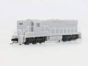 N Scale Atlas Master Silver 40005301 Undecorated EMD SD7 Diesel - DCC Ready