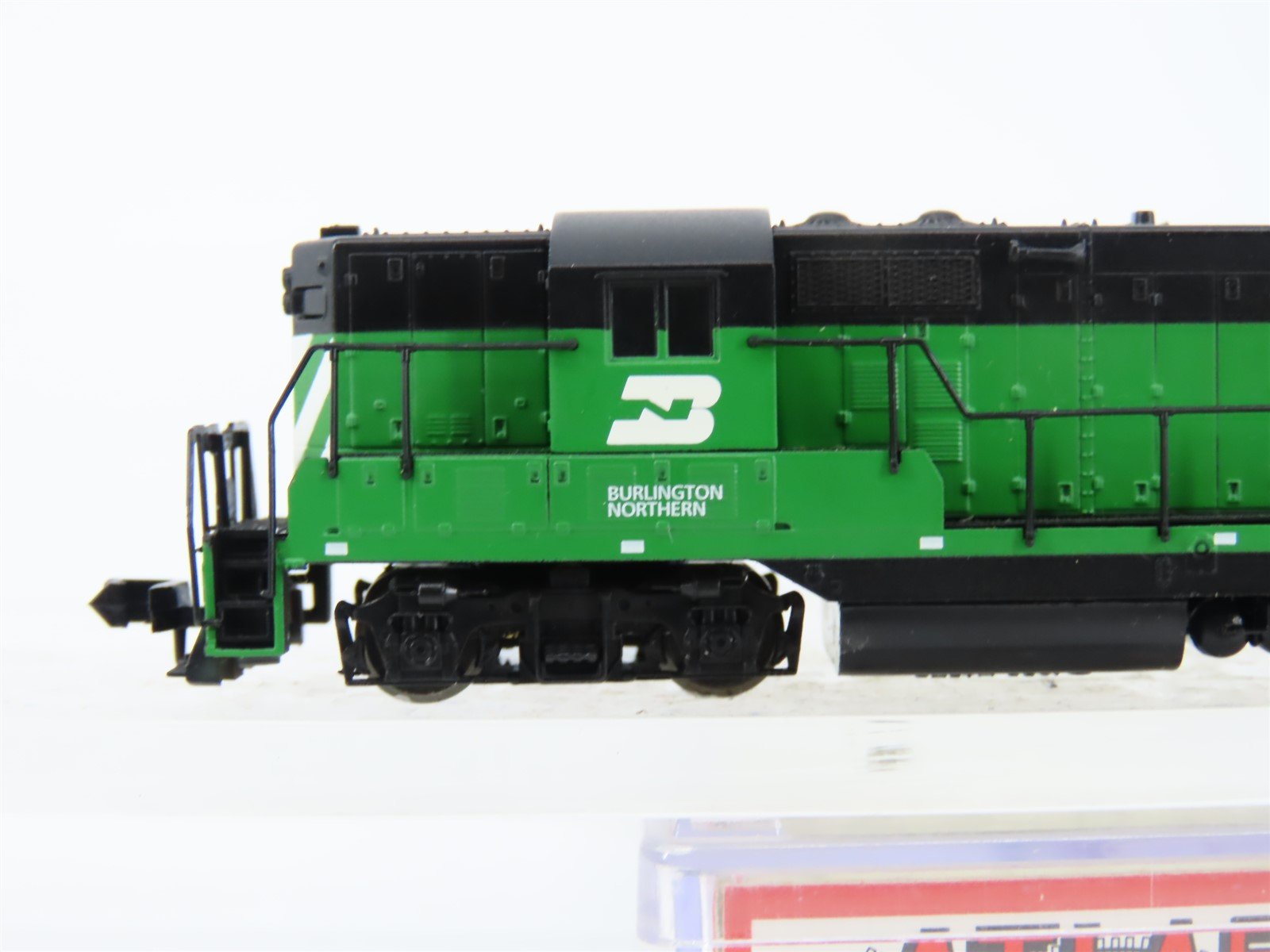 N Scale Atlas 48008 BN Burlington Northern EMD GP7 Diesel Locomotive #1574