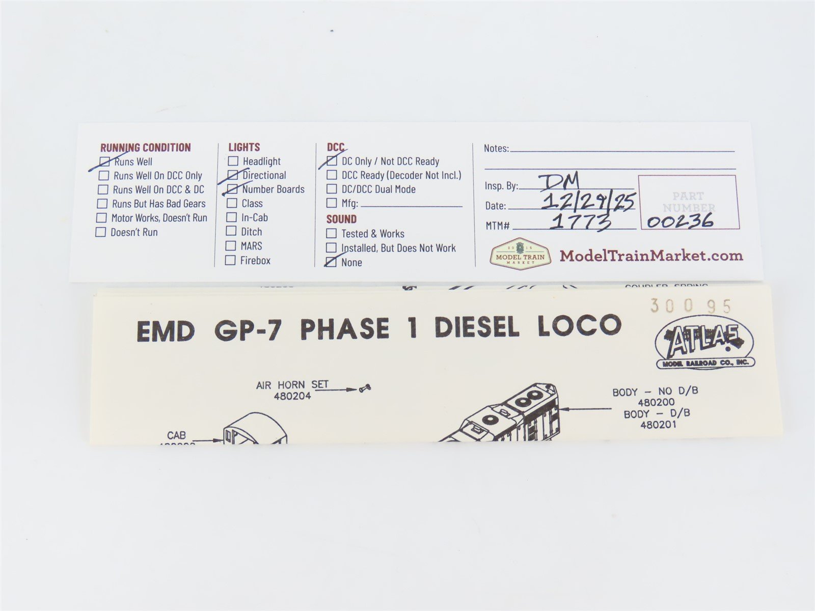N Scale Atlas 48008 BN Burlington Northern EMD GP7 Diesel Locomotive #1574