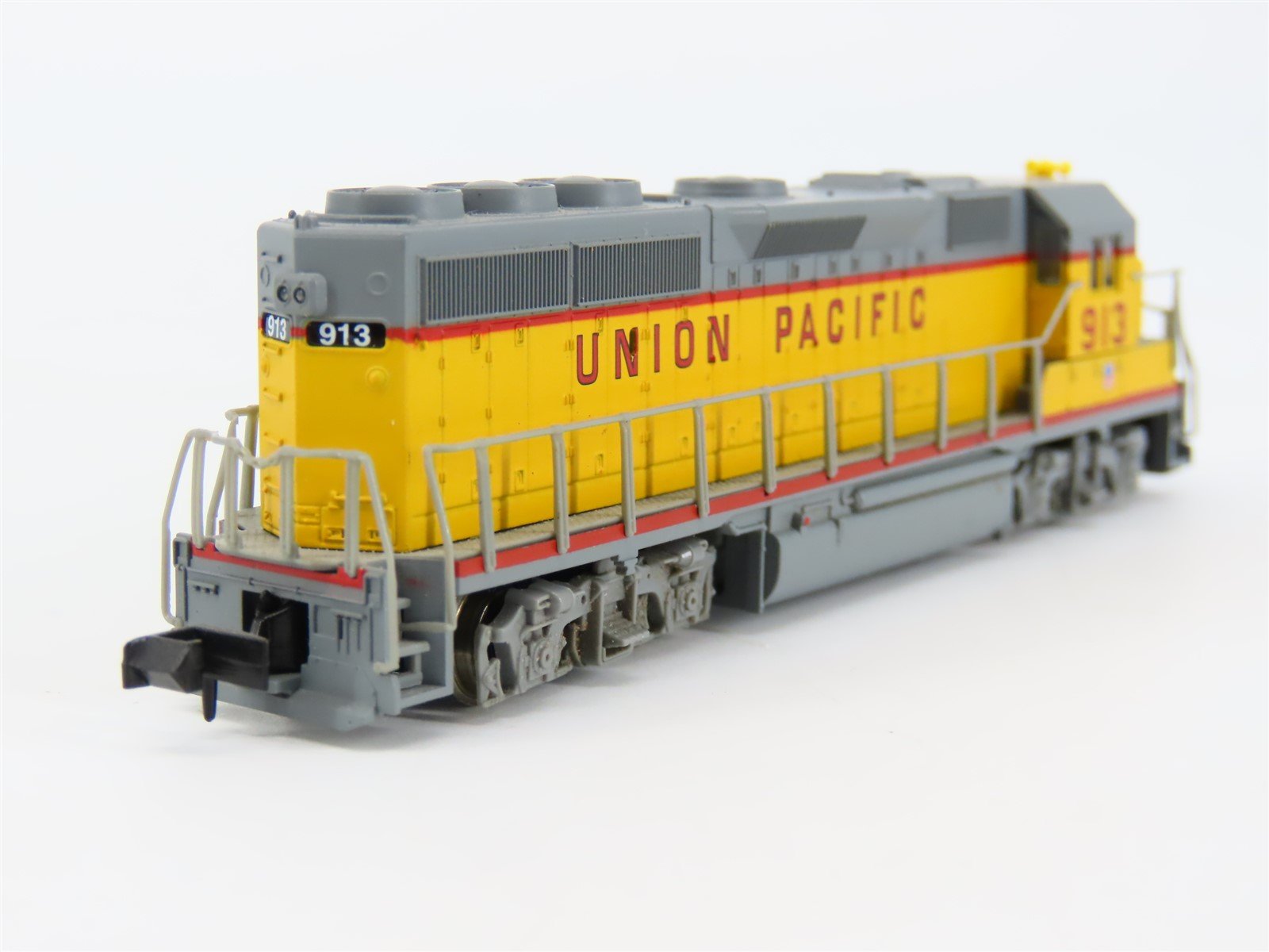 N Scale Atlas 48684 UP Union Pacific EMD GP40-2 Diesel #913 - DCC Ready