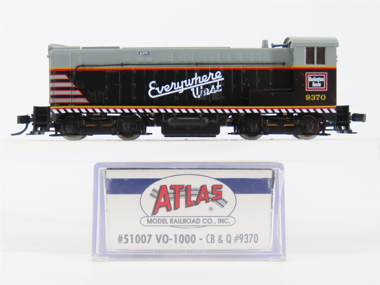 N Scale Atlas 51007 CB&Q Burlington VO-1000 Diesel Switcher #9370 - DCC Ready