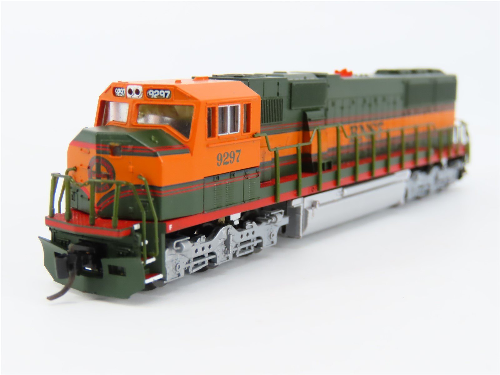 N Scale Atlas 49254 BNSF Railway EMD SD60M Diesel Locomotive #9297 - DCC Ready