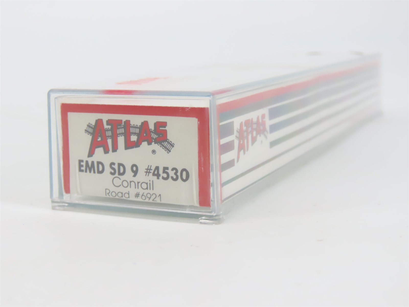 N Scale Atlas/KATO 4530 CR Conrail EMD SD9 Diesel Locomotive #6921