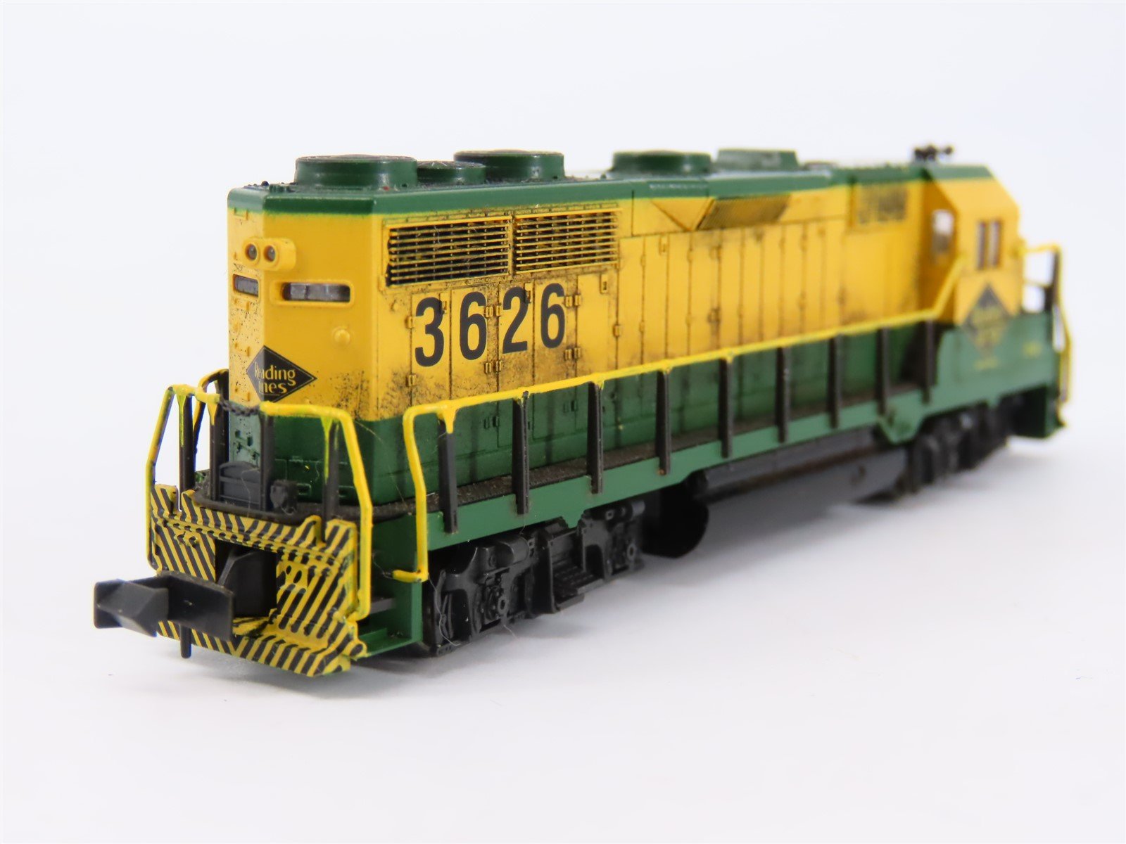 N Scale Atlas/KATO RDG Reading Lines EMD GP35 Diesel #3626 - Weathered