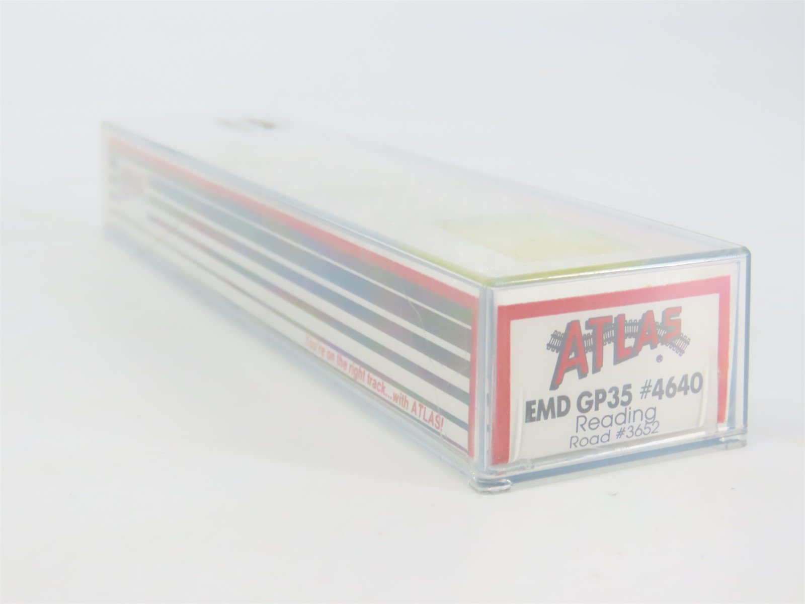 N Scale Atlas/KATO RDG Reading Lines EMD GP35 Diesel #3626 - Weathered
