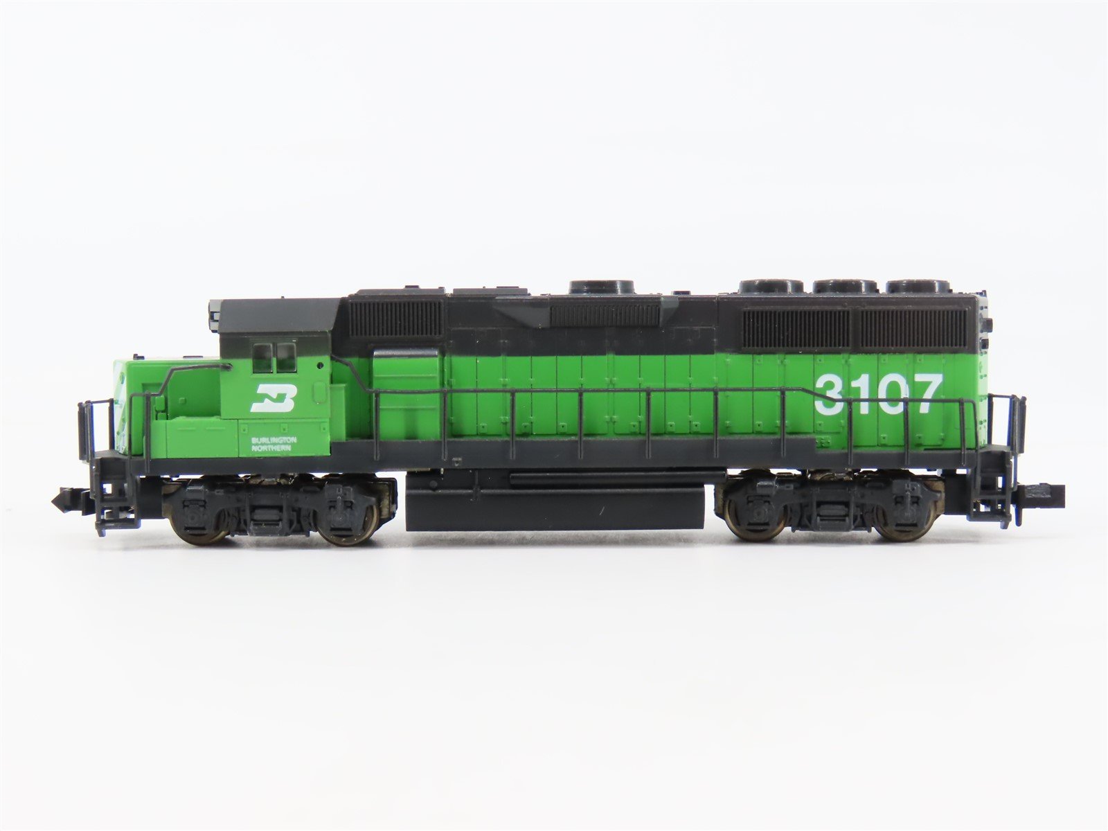 N Scale KATO BN Burlington Northern EMD GP50 Diesel Locomotive #3107
