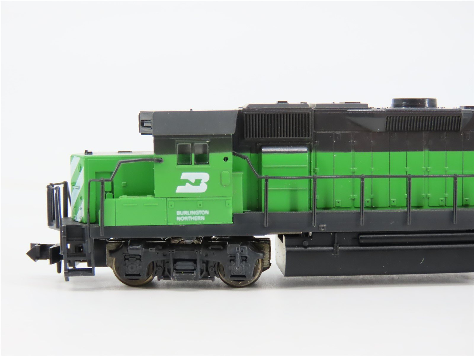 N Scale KATO BN Burlington Northern EMD GP50 Diesel Locomotive #3107