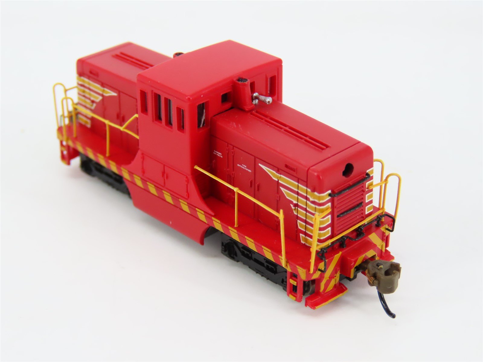 N Bachmann Spectrum 81852 Unlettered Red/Yellow GE 44-Ton Diesel Switcher w/DCC