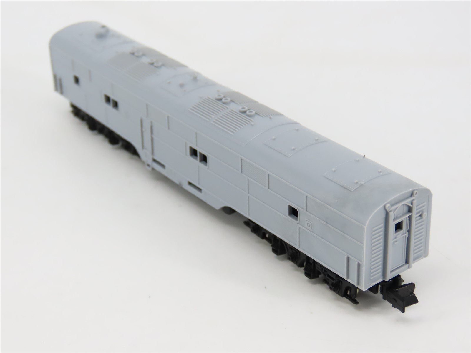 N Scale Con-Cor 0001-2860 Undecorated EMD E7B Diesel Locomotive - Unpowered