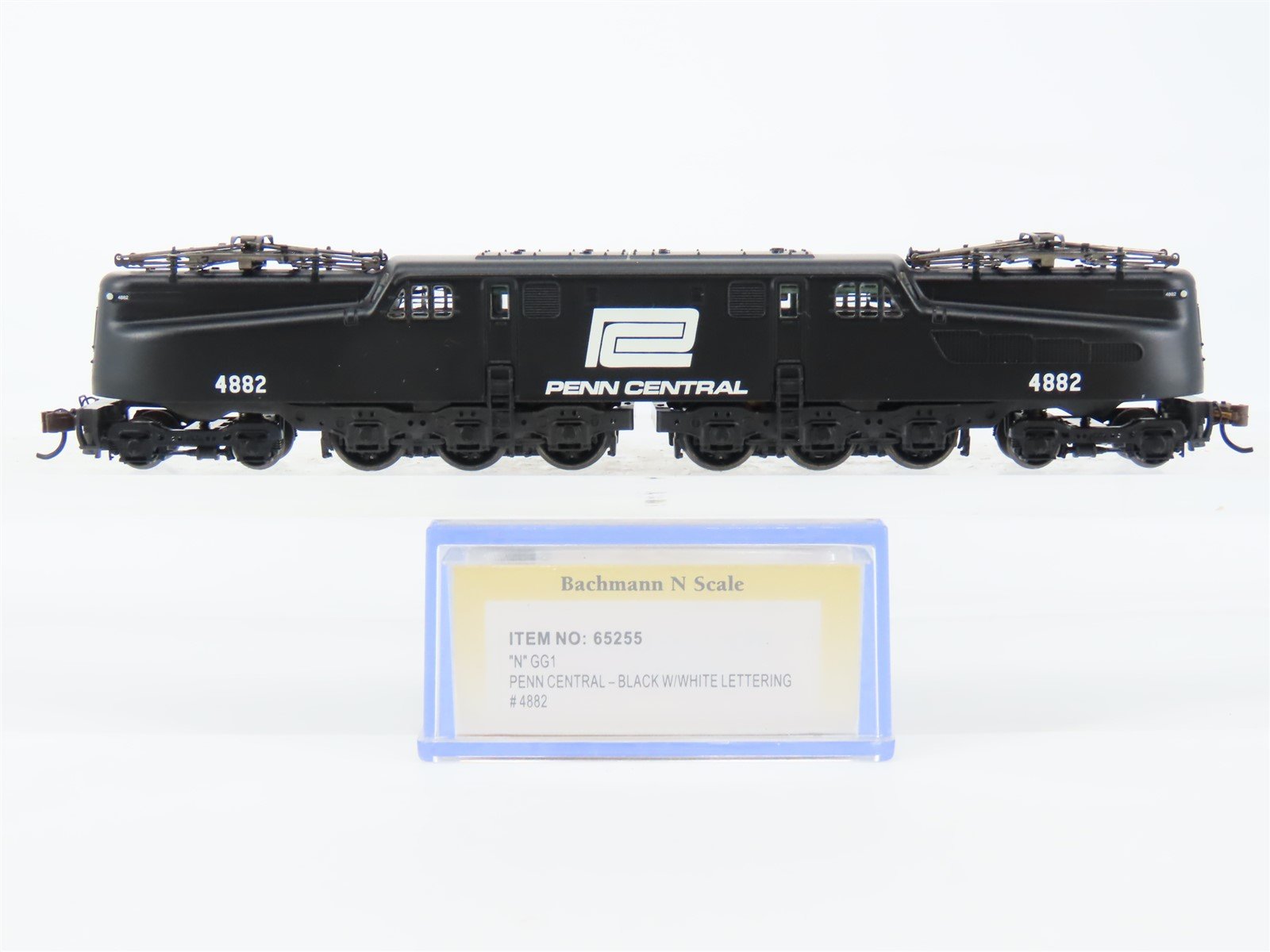 N Scale Bachmann 65255 PC Penn Central GG1 Electric Locomotive #4882