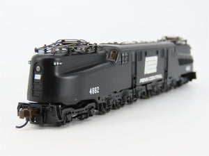 N Scale Bachmann 65255 PC Penn Central GG1 Electric Locomotive #4882