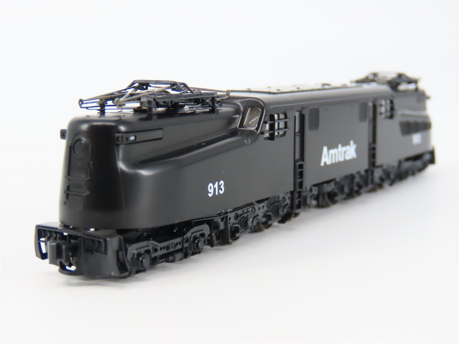 N Scale KATO 137-2021 AMTK Amtrak GG1 Electric Locomotive #913 - DCC Ready