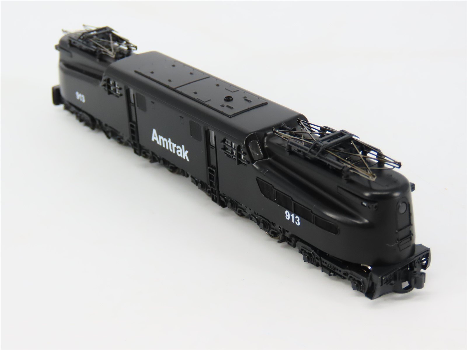 N Scale KATO 137-2021 AMTK Amtrak GG1 Electric Locomotive #913 - DCC Ready