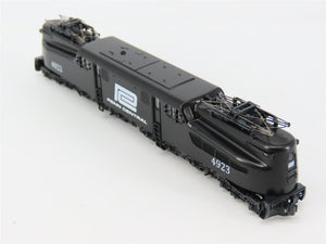 N Scale KATO 137-2024 PC Penn Central GG1 Electric Locomotive #4923 - DCC Ready