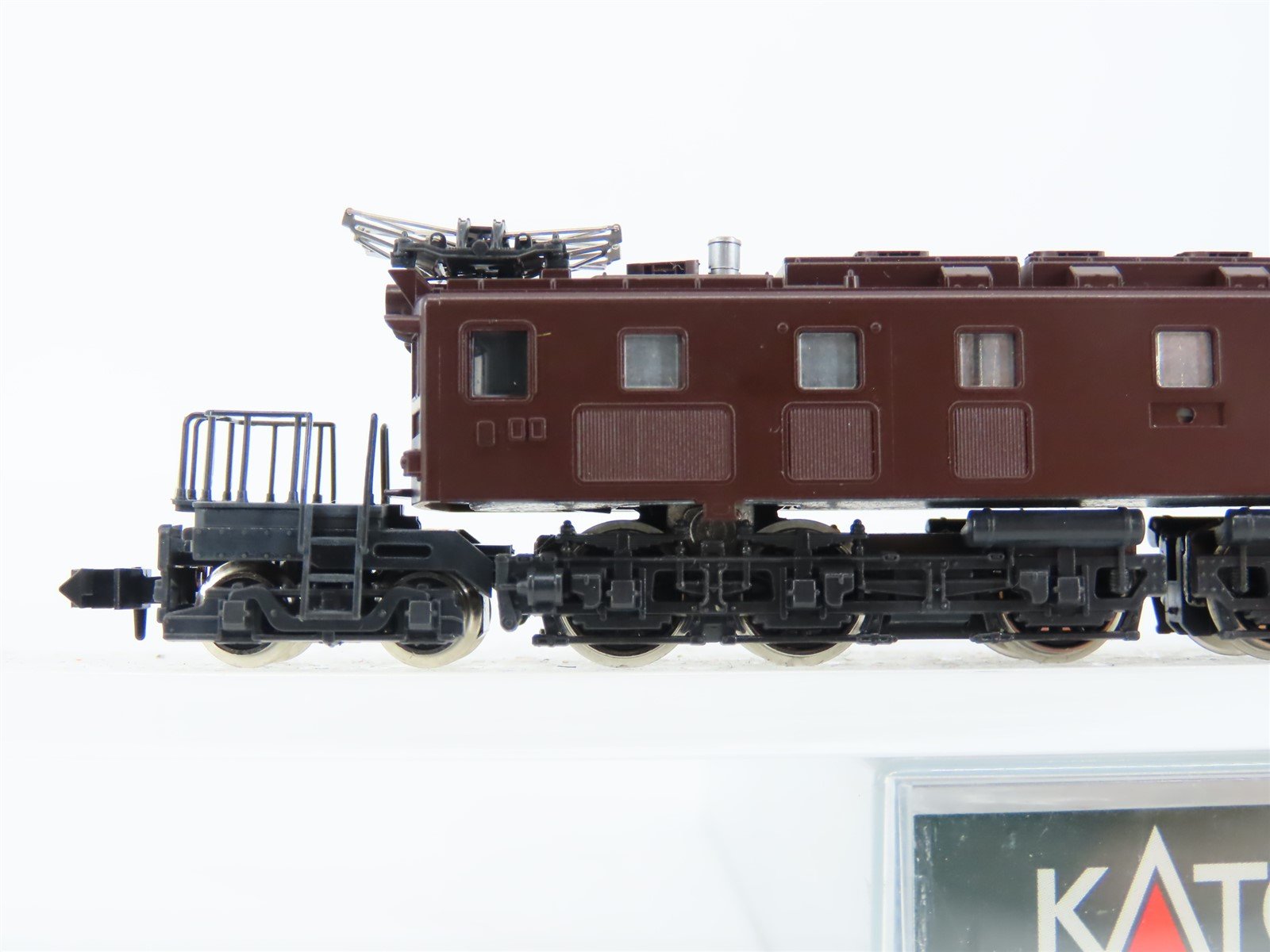 N Scale KATO 3003 JNR Japanese National Railways EF57 Electric Locomotive