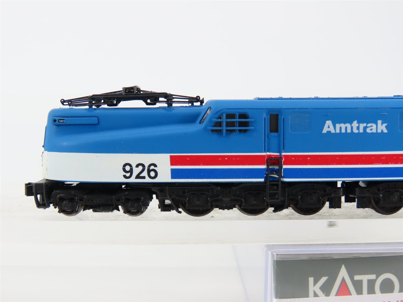 N Scale KATO AMTK Amtrak GG1 Electric Locomotive #926 - Custom - DCC Ready