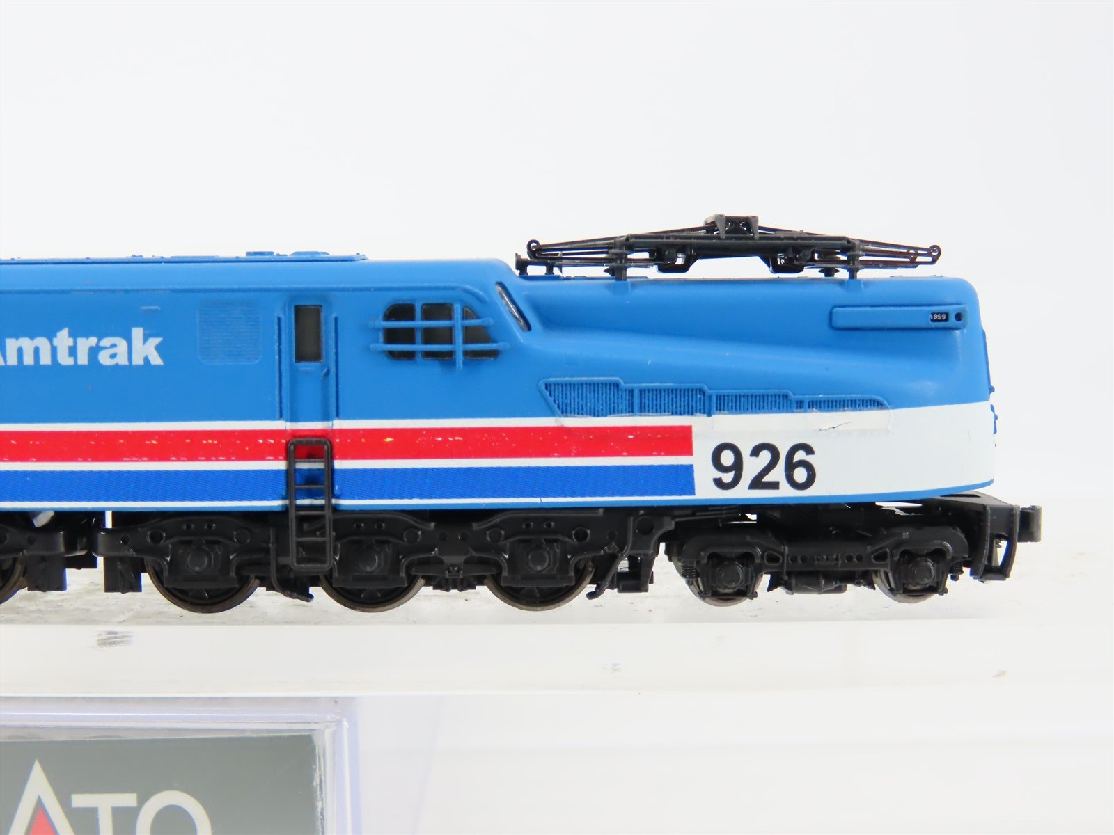 N Scale KATO AMTK Amtrak GG1 Electric Locomotive #926 - Custom - DCC Ready