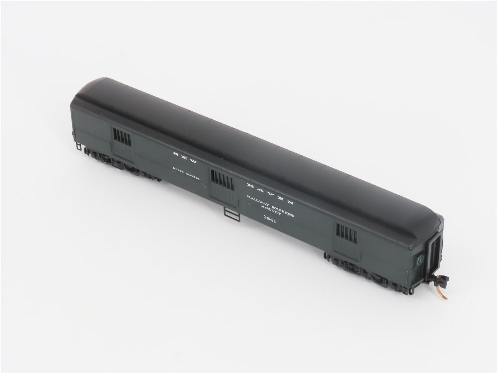 N Micro-Trains MTL 14900100 NH New Haven 70' Heavyweight Horse Passenger #3841