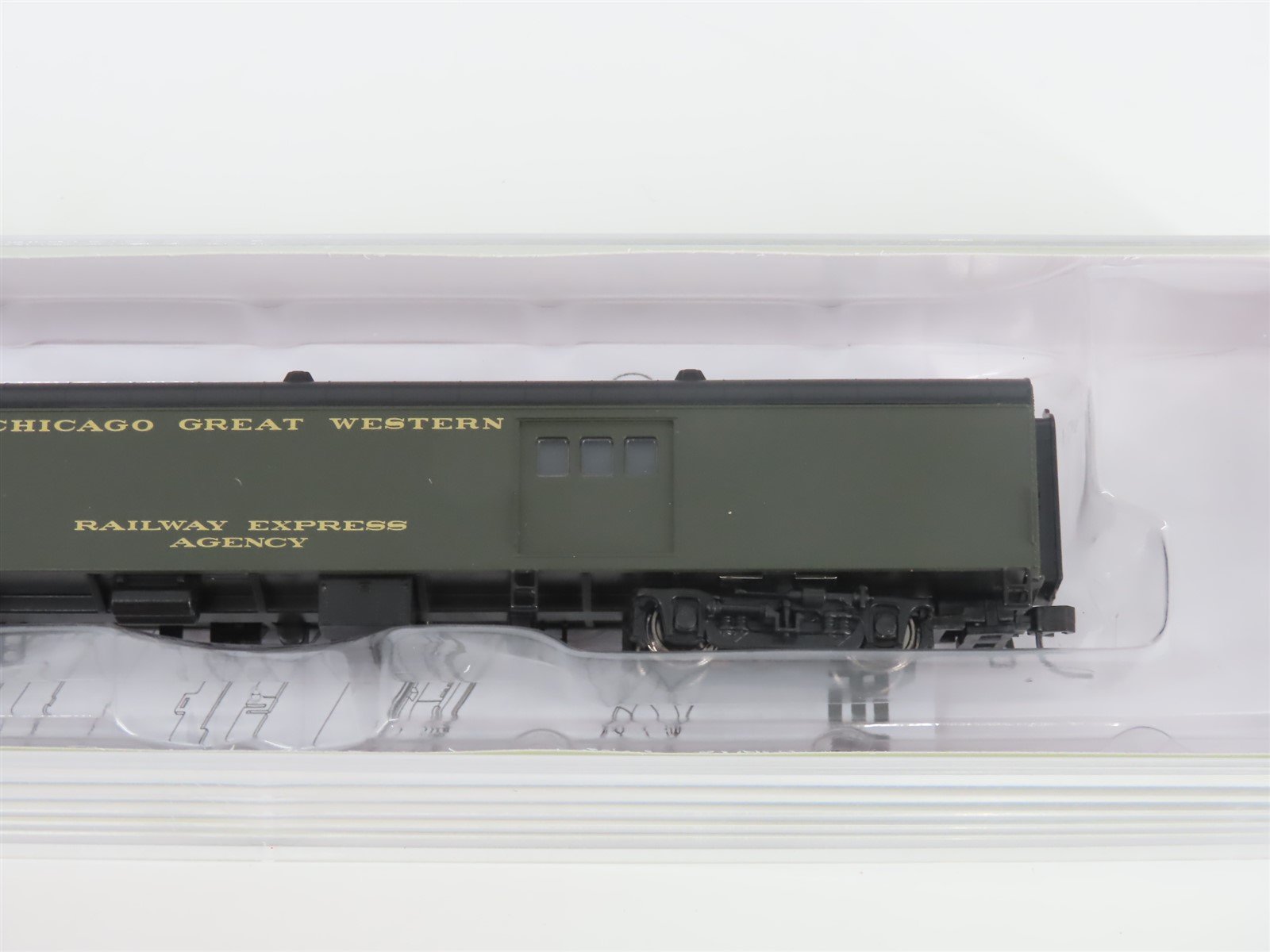 N Scale Walthers 932-55103 CGW Chicago Great Western 72' Baggage Passenger Car
