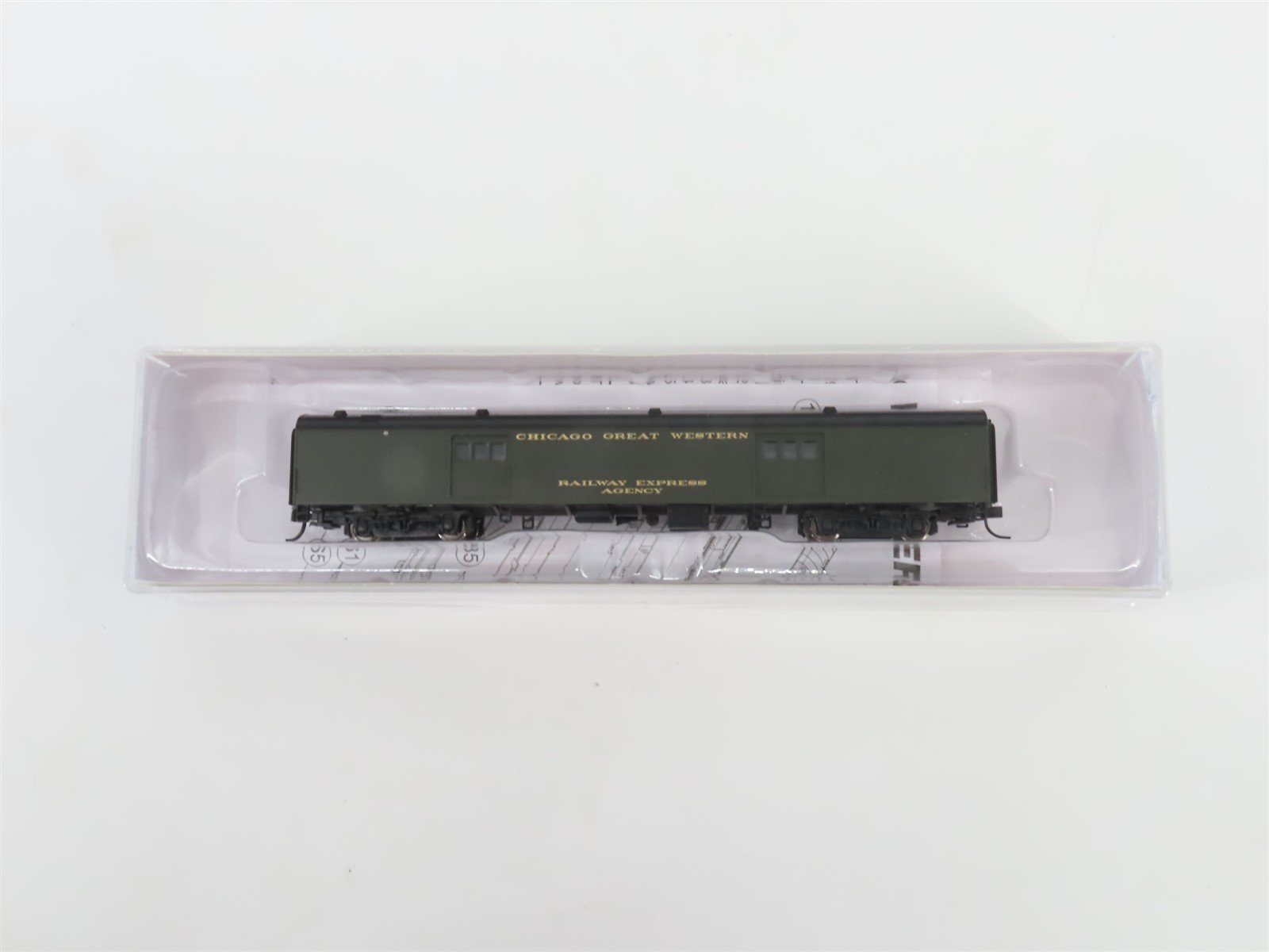 N Scale Walthers 932-55103 CGW Chicago Great Western 72' Baggage Passenger Car
