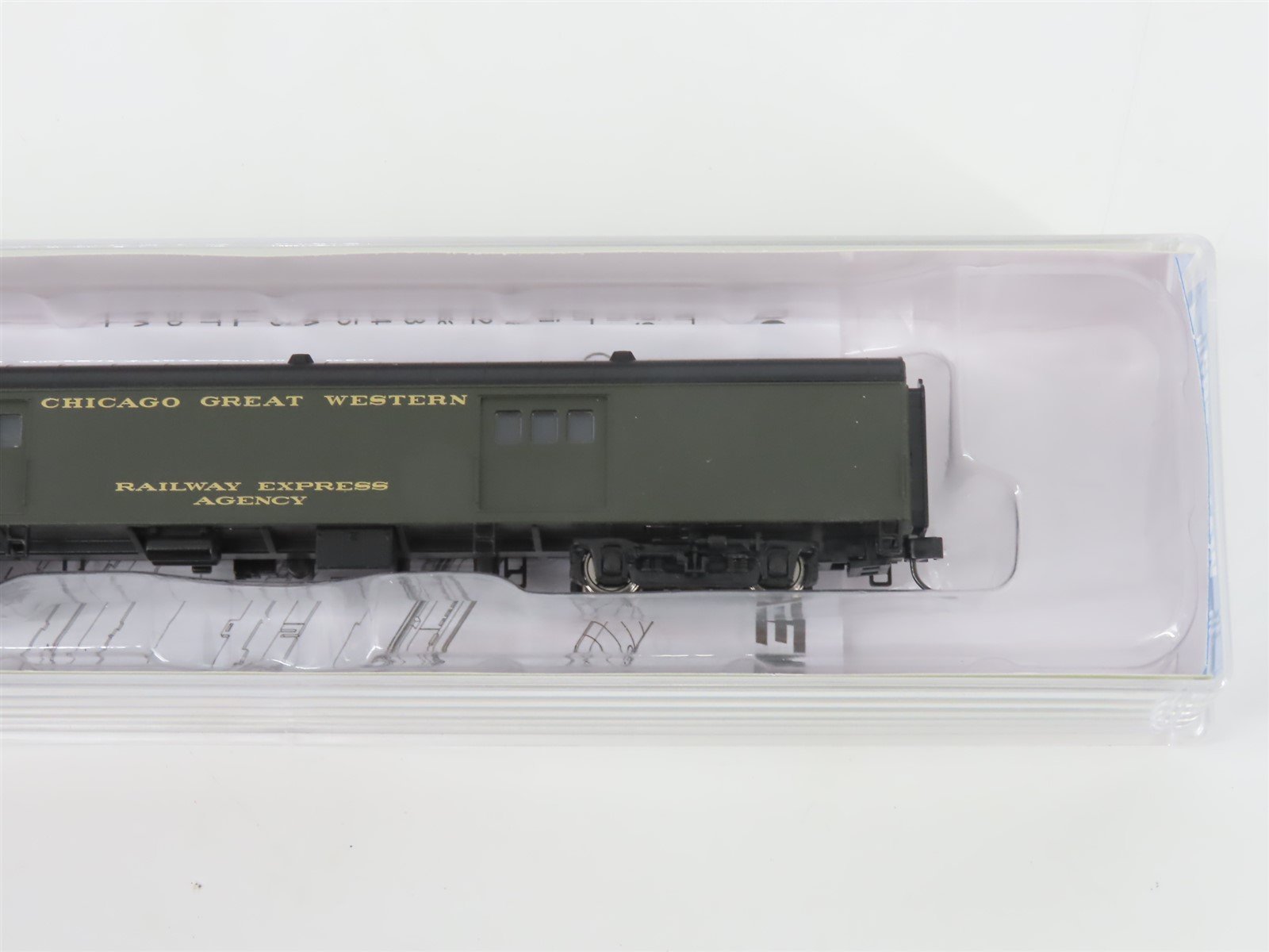 N Scale Walthers 932-55103 CGW Chicago Great Western 72' Baggage Passenger Car