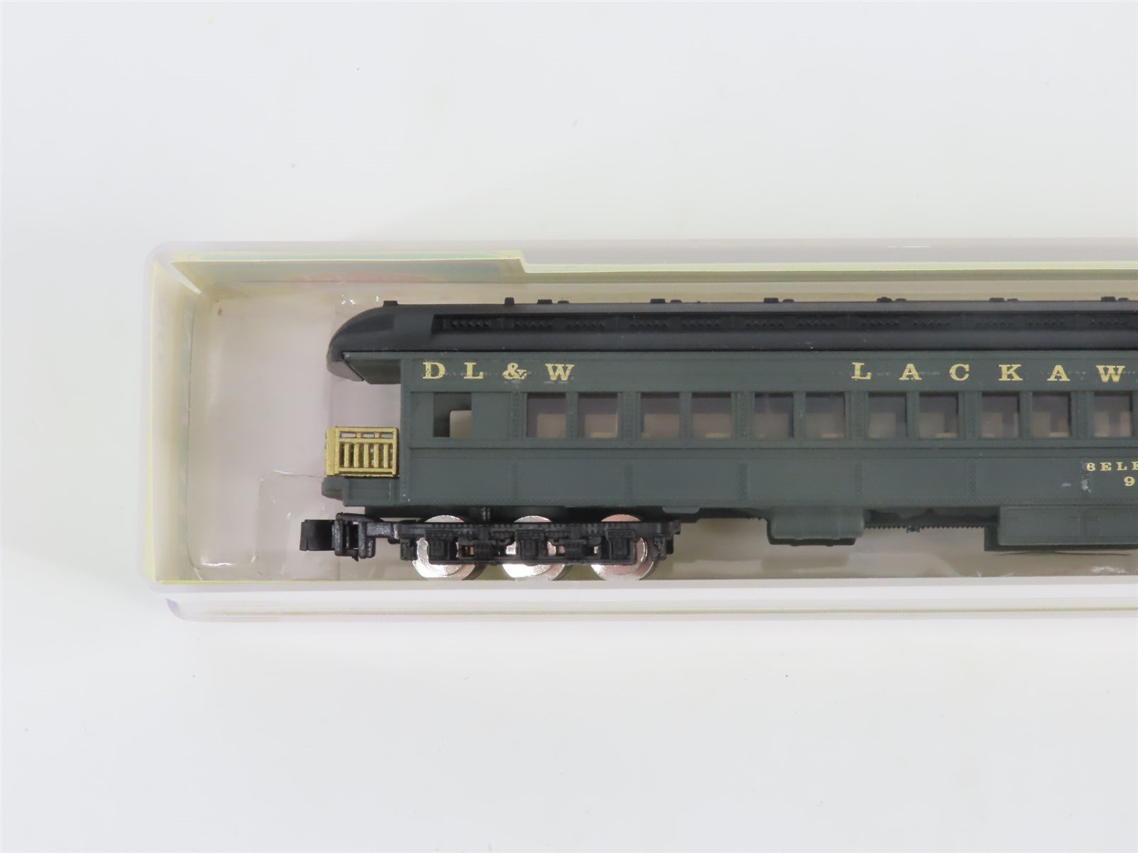 N Scale Model Power DL&W Lackawanna Observation Passenger 