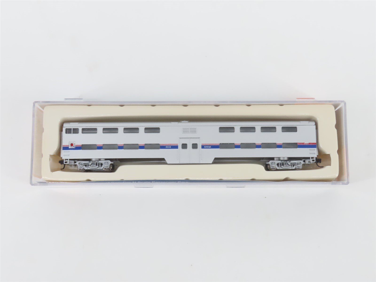 N Scale Con-Cor #0001-040541-(2) Amtrak Bi-Level Coach Passenger Car #8606