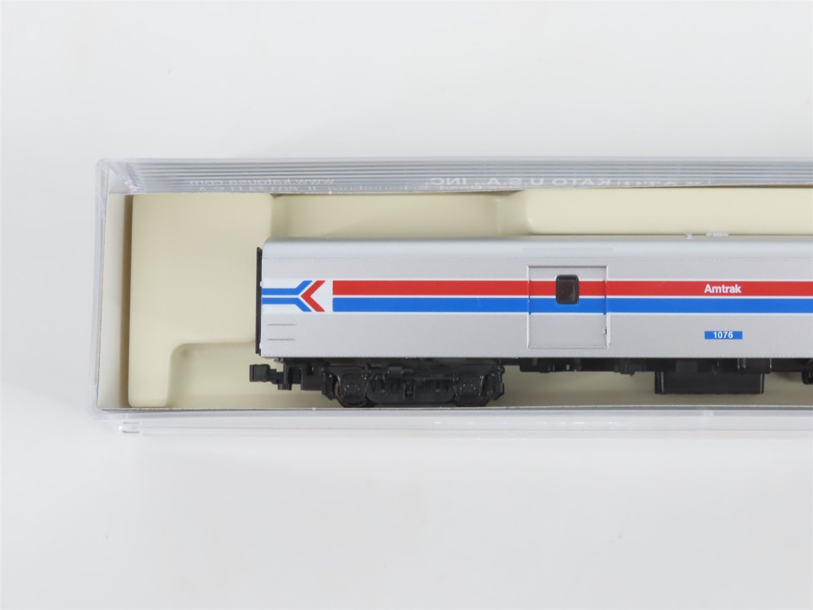 N Scale KATO #106-3512 Amtrak Phase I Baggage Passenger #1075 #1076 2-Car Set