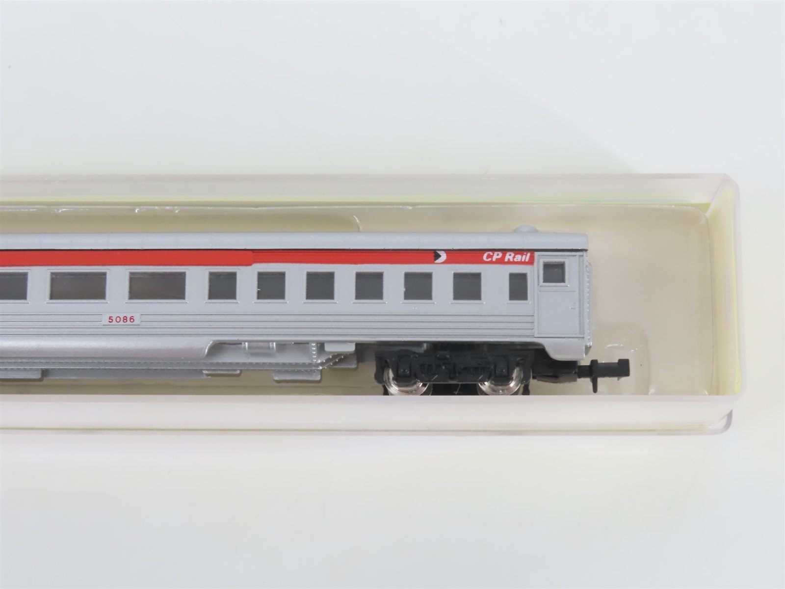 N Scale Model Power 3036 CP Rail Coach Passenger Car #5086